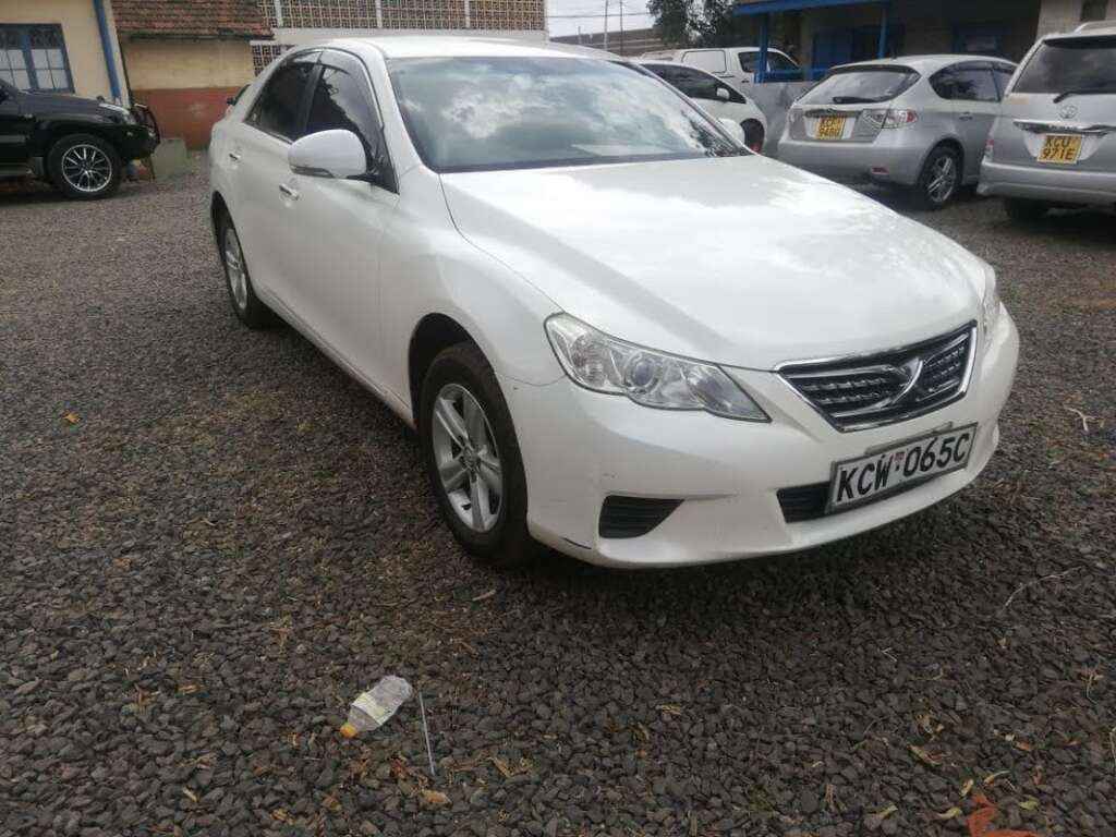 Toyota Mark X for rent
