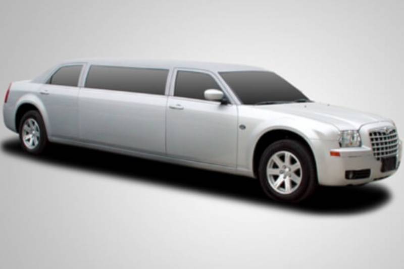 Chrysler-Limousine-For-Hire-Nairobi