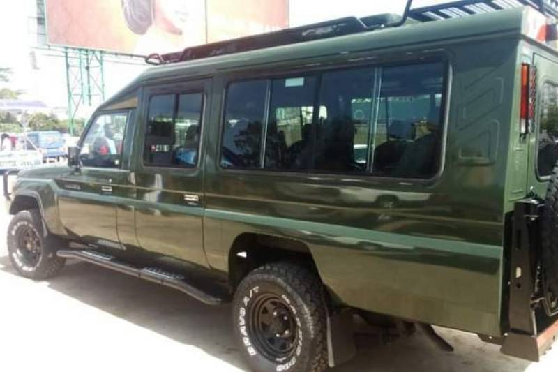 Tour Land Cruiser for hire Nairobi Kenya